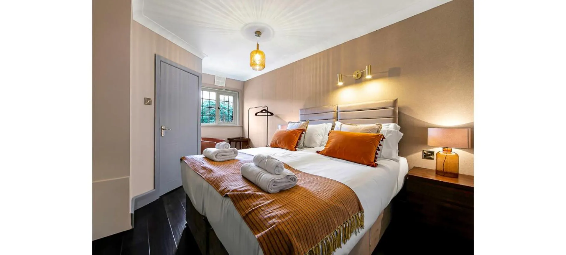 Mansion By The Sea, 12Br/12Ba, Perfect For Events Villa Bournemouth