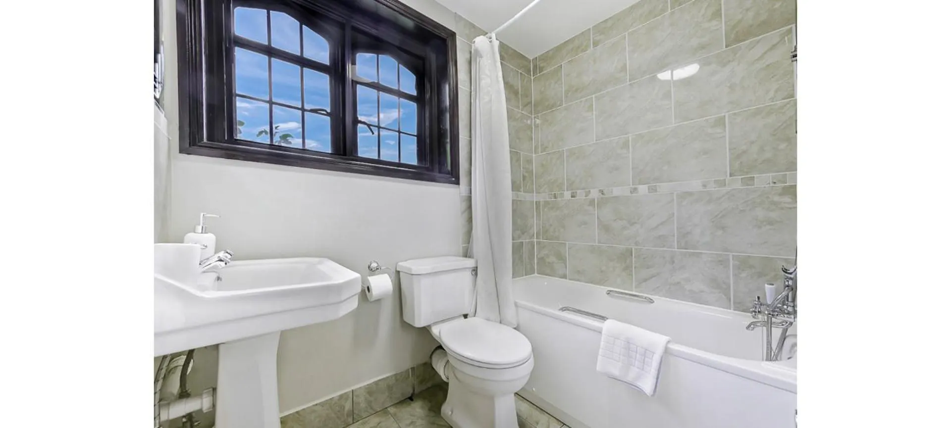Mansion By The Sea, 12Br/12Ba, Perfect For Events Villa Bournemouth